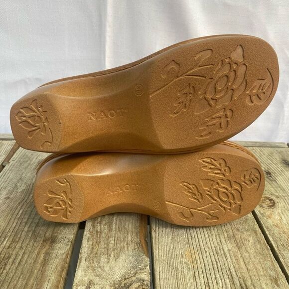 Naot Size 38 US 7 Women’s Yellow Leather Strappy Comfort Sandals Hook & Loop Str - Picture 7 of 8